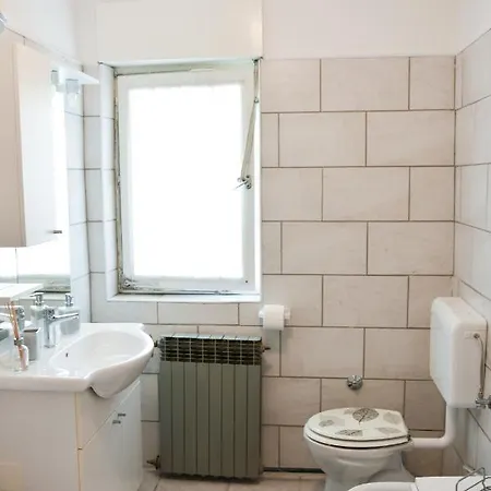 Forest Heritage شقة Hreljin