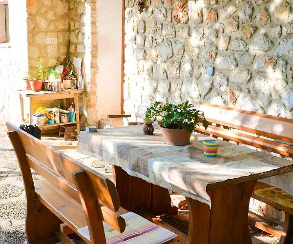 Forest Heritage Apartman *